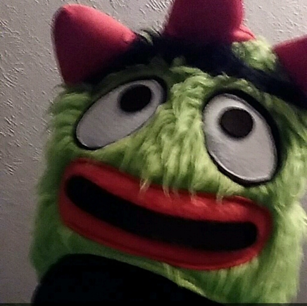 Meet your Posher, Gwen